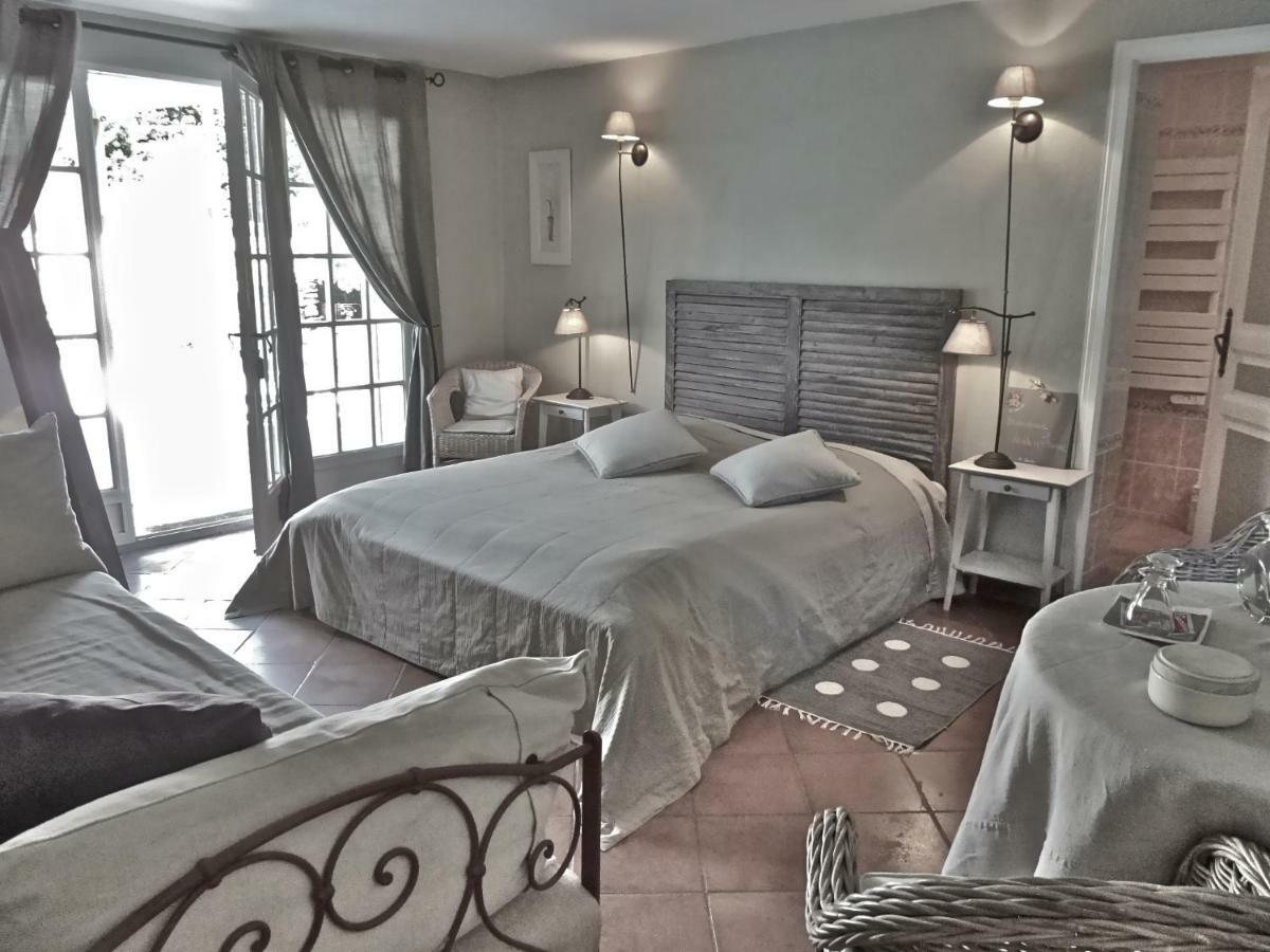 Les Chambres Des Taillades Les Taillades 외부 사진